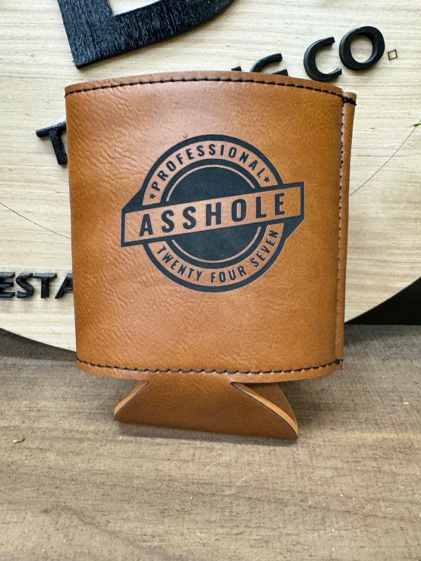 Engraved leatherette can cooler